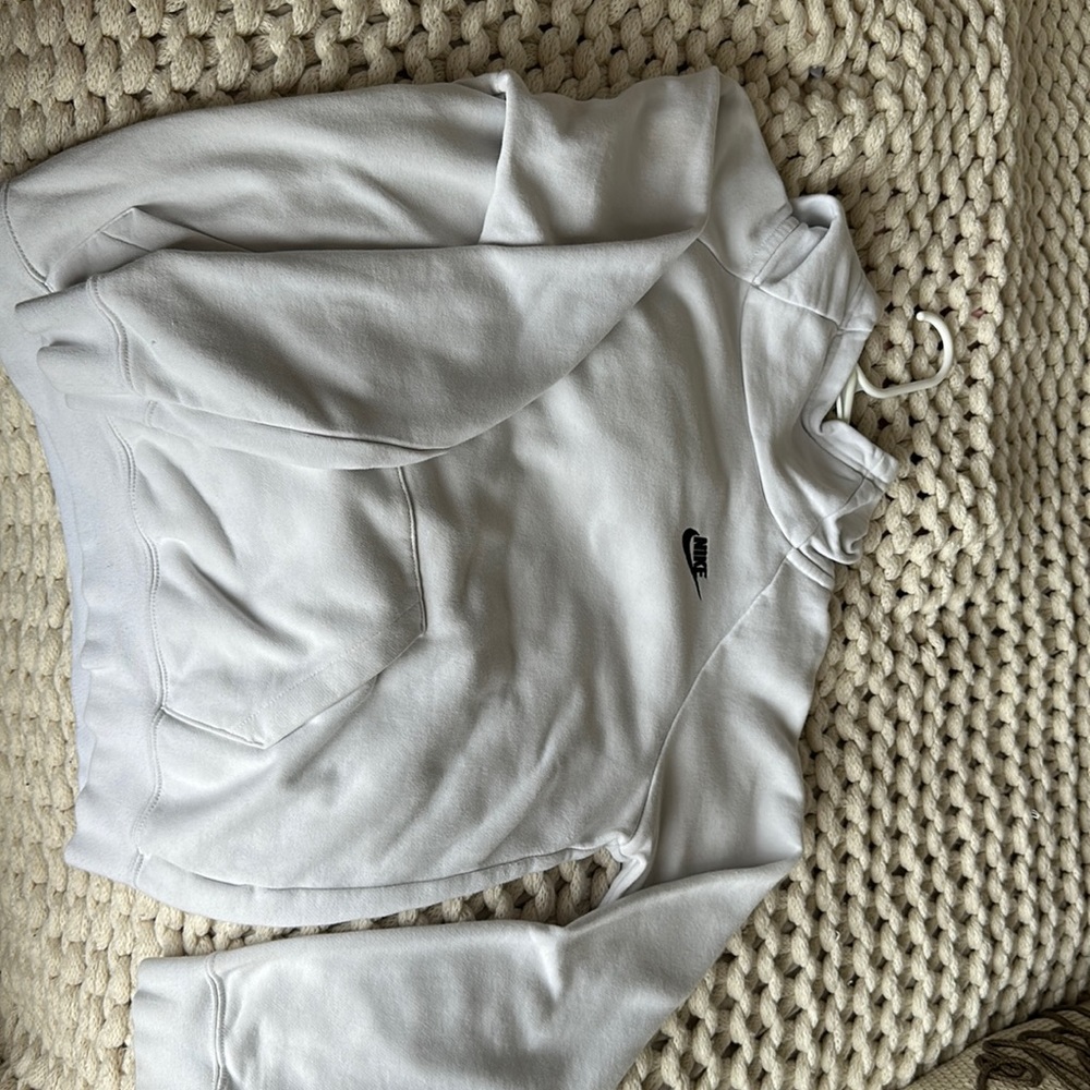 Nike White Hoodie Size Small- Authentic. Lightly worn